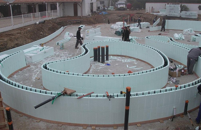 piscine avant.jpg